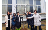 天旗植樹(shù)節(jié)組織員工廠(chǎng)區(qū)植樹(shù)活動(dòng)